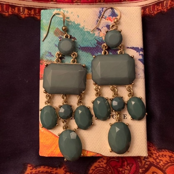 🐊Anthropologie Crocodile Color Multi Faceted Chandelier Earrings - Picture 2 of 3